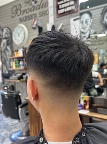 Textured crop with a tapered fade